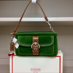 NWT Vintage Y2K Coach Green Suede Leather Buckle Wristlet Pouch Bag Authentic
